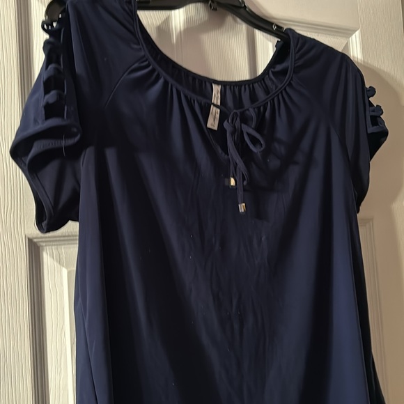 Navy Blue Top XL 🩷 - Picture 8 of 8